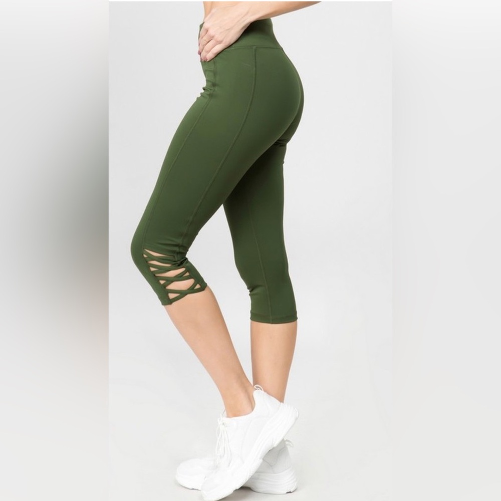 Capri green gym  activewear leggings